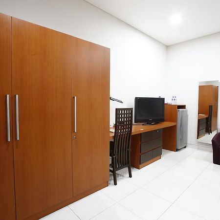 ג'קרטה Reddoorz @ Menteng מראה חיצוני תמונה