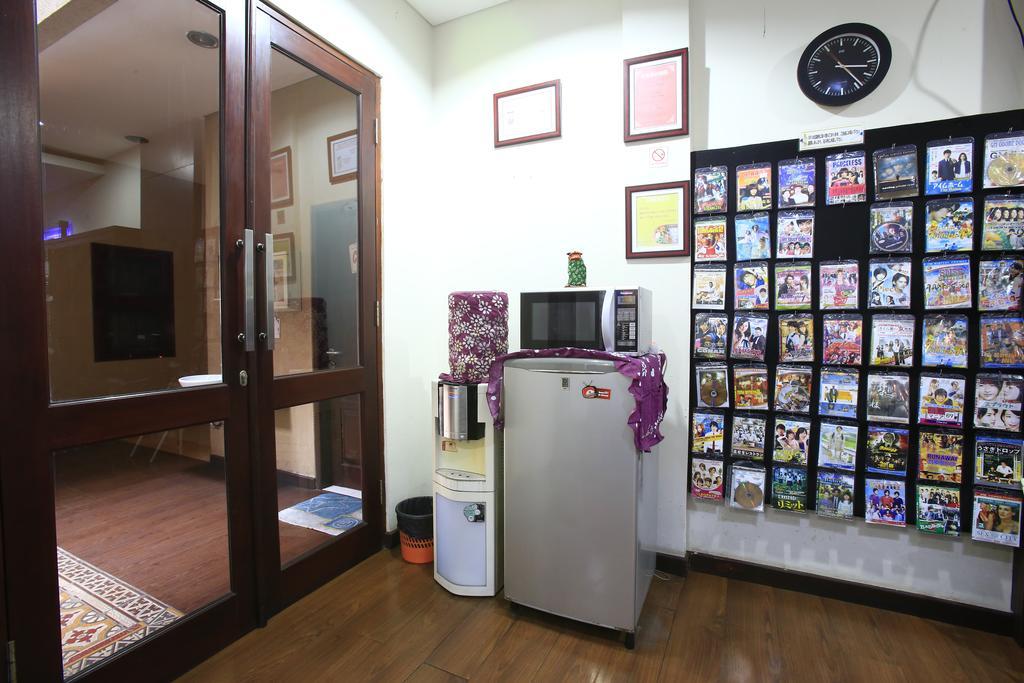 ג'קרטה Reddoorz @ Menteng מראה חיצוני תמונה
