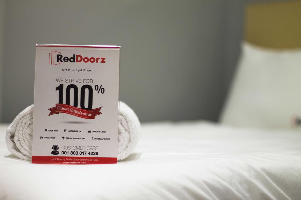 ג'קרטה Reddoorz @ Menteng מראה חיצוני תמונה